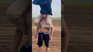 Download lagu Shoulder ride challenge pemuda kuat beban 80 kg part 2 #shoulderride #gendong #panjatpinang mp3