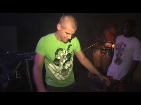 Macascene Presenteert: It's Showtime Part 3 door Lastig Enterprise