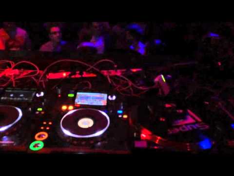 Mahony playing Plopi Impari @ RaDIKaL pres. Neverdogs & Joey Daniel in Kristal Glam Club 16.04.2016