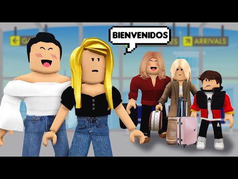 When Auntie Arrives from the USA | Welcome to Mexico | Mom vs. Roblox #roblox #humor
