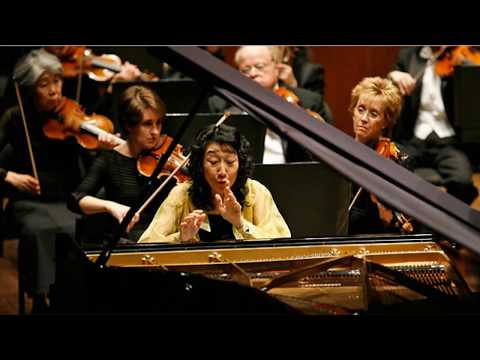 MITSUKO UCHIDA - Beethoven Piano Concerto #3 / Esa-Pekka Salonen ~LIVE  1986