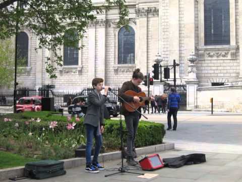 Amazing singer boy near St. Paul Cathedral