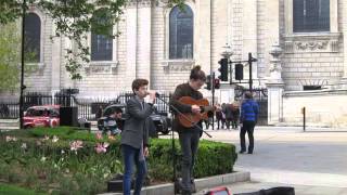 Amazing singer boy near St. Paul Cathedral