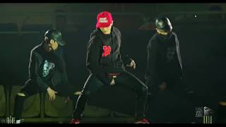 (Engsub) [BTOB TIME CONCERT 2017] Peniel solo stage - Body Roll