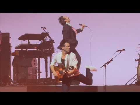 Feu! Chatterton - Allons voir (Live Labyrinthe Tour at Accor Arena, Paris 11/02/2026)