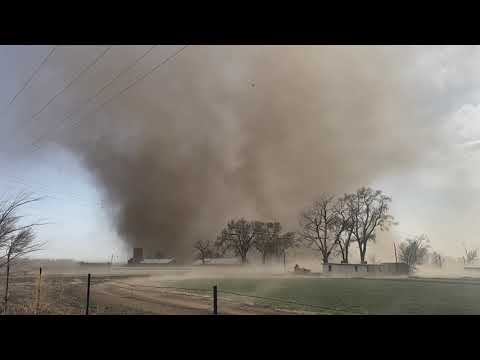 Crazy Video ! Massive dust devil from close range. La Junta, Co 4-6-2021
