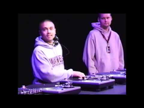 SKRATCHCON 2000 - DJ Q-BERT and DJ D-STYLES teach COMBINATIONS of SCRATCH - Scratching Seminar