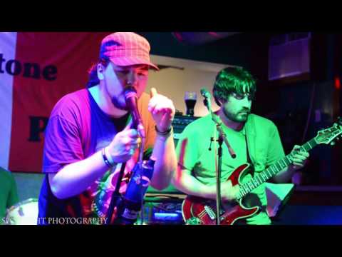 Monocle and Whiskey - Lonely Boy (Live at The Blarney Stone)