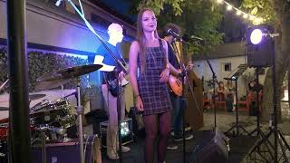 Gloria Gaynor - I will Survive ( Live by Lorena Bulei &amp; Andrei Cerbu Band)