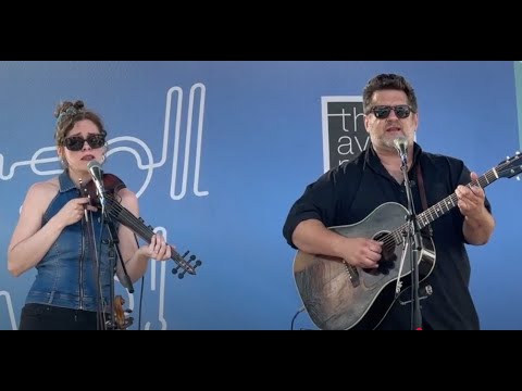Weary Ramblers - "Barn's On Fire" and "Hang On" - Ingersoll Live, Des Moines, IA - Aug 23, 2025