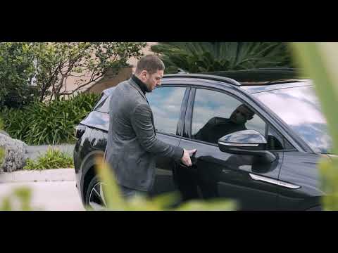 Auto: l'elettrica per Totti, l'elettrica per tutti Auto: l'elettrica per Totti, l'elettrica per tutti