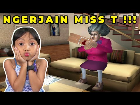 PRANK ON SCHOOL TEACHERS IN ROBLOX 🤣 LEIKA GAMING