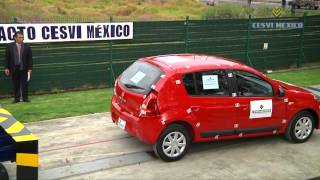 Low-speed crash test Renault Sandero 2014