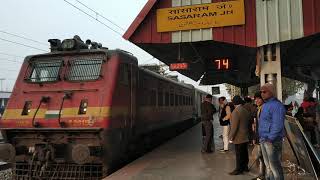preview picture of video '12398 New Delhi-Gaya Mahabodhi Express,Arrival at Sasaram Junction'