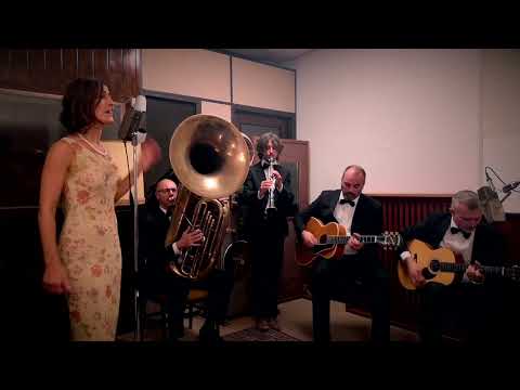 Everybody Loves My Baby (Spencer Williams 1924) - THE HOT WIGGLE TOES