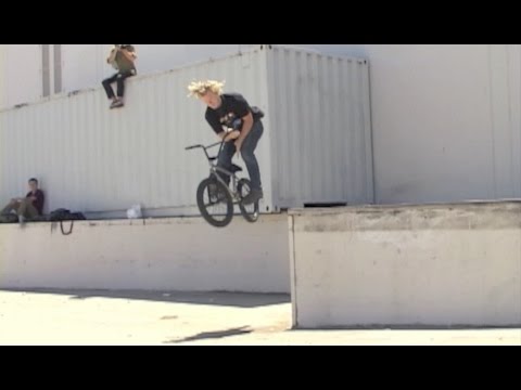 BMX - JOHNNY RAEKES 2015 STRANGER VIDEO