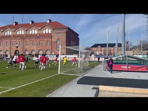 B.93 TV: Fine driblinger på baglinjen af Ahmed Daghim i 1. halvleg mod HIK