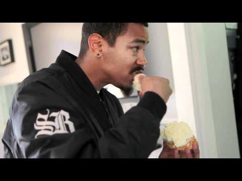 Salong Betong - Näääk äter semla.mov