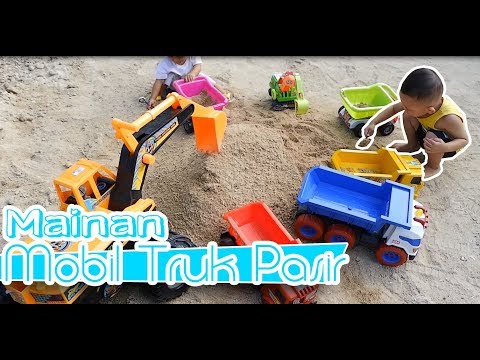 Mainan Mobil Truk Pasir Besar