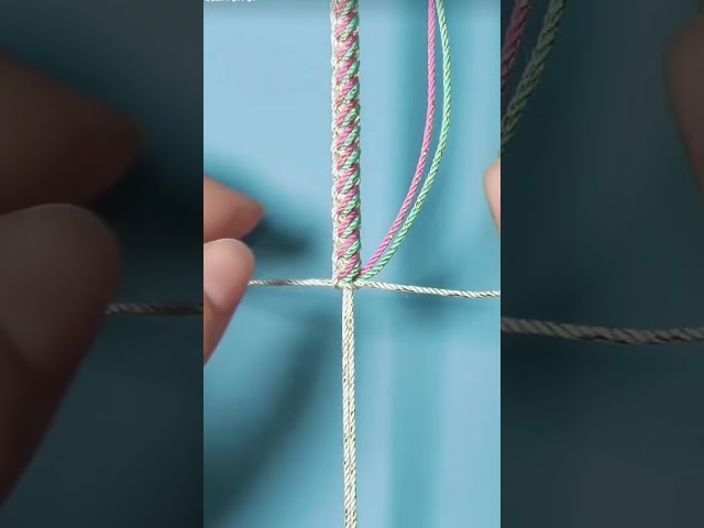 Vídeo relacionado con JchEnye 2Pcs Anime Pulsera Colgante, Cartoon Fashion Couple Magnetic Bracelet, Friendship Bracelet