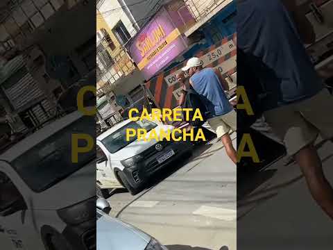 IPIAÚ BAHIA ACIDENTE COM CARRETA PRANCHA