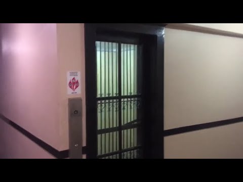 Interesting Gated Traction Elevator @ 1009 Davis - Evanston, IL.