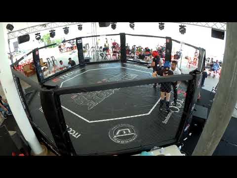 Ultimate beatdown 34 : amateur kickboxing ( audrey vs emmabelle )