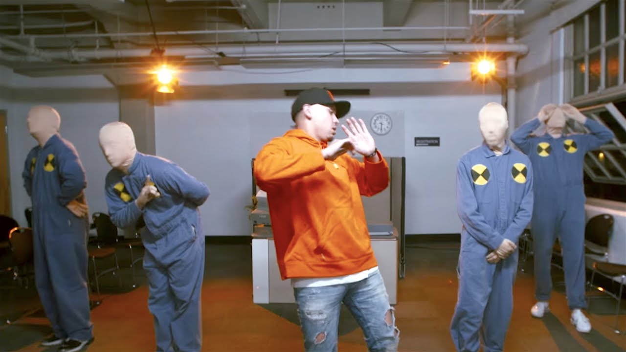 P-Lo ft. E-40 — Put Me On Somethin’