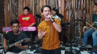 Download lagu Lagu Viral Tik Tok 2023 - ST 12 - Terlalu (Cover Latihan - Dimas Waluyo) mp3