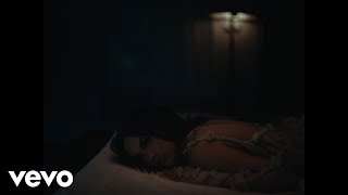 Kadr z teledysku Hostage tekst piosenki Maggie Lindemann