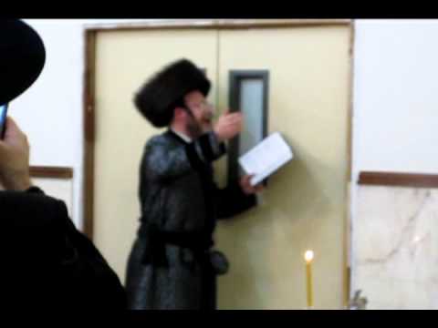 moshlou "rebbe" מאשאלו הדלקות נר חנוכה נר ב' תשע''ב