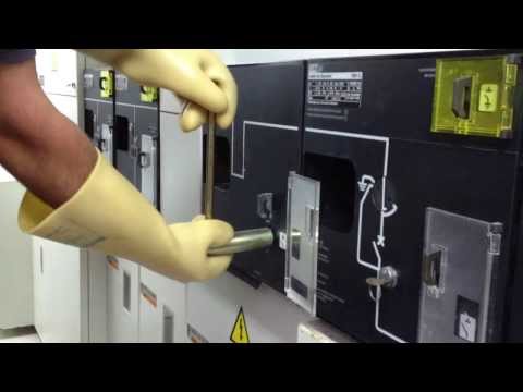 Maniobras en Media Tensión. Cierre celdas SM6 Schneider Electric