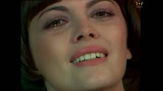 Mireille Mathieu chante À quoi tu penses dis