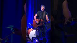 Chris Knight Tampa 11/2019 playing &quot;Old Man&quot; w/ Intro