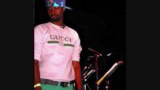 Danny Brown - Gun In Yo Mouf (Marvwon, Chip$ D'Nero)