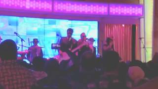 Morris Day &amp; The Time &quot;Jerk Out&quot; Live 10/20/17 (Columbus, OH)