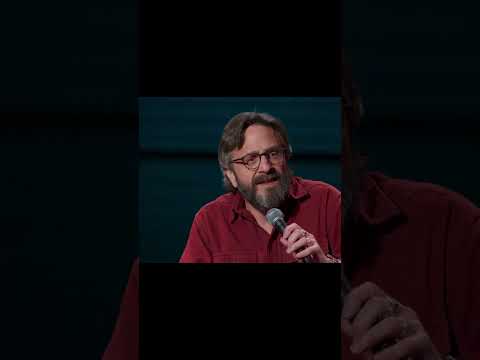 Marc Maron: müzede gelen ani yorgunluk. (Marc Maron: Sudden fatigue at the museum)