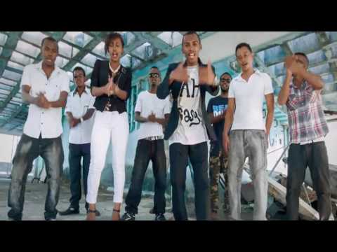 manambady vazah Jyuni-Rak roots - Elly Derosse