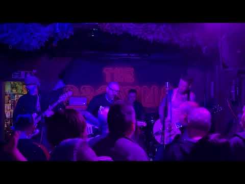 The Drowns - Cum On Feel The Noize - Live at The Salty Dog, Northwich - 18/11/2024