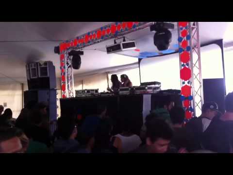 Ganeisha vs Guapa Lee Part 2 @ D_Maniac Birthday Bash - Palácio da Azambuja - 13/10/2013