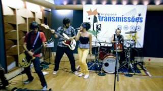 Jullie - Nem Um Segundo (Ao Vivo - MySpace)