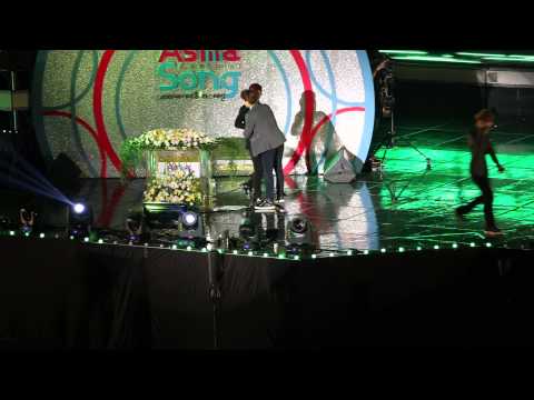 131009 Asia Song Festival - Eunhyuk dancing along to EXO's 365