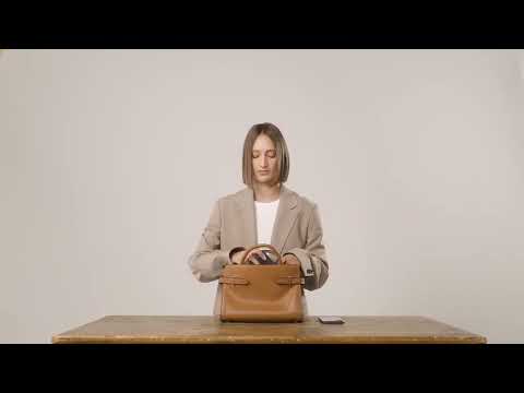 What's in my Emie bag - Le Tanneur