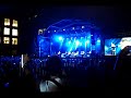 Directo de M-Clan en la Aste Nagusia 2017 con la colaboración de Fito en la canción Carolina.