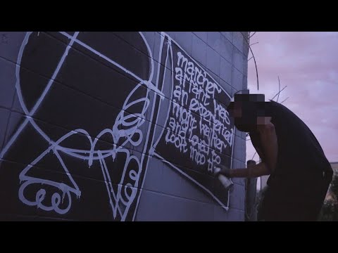 Afternoon Sprays 029 - MARCHER ARRANT - Graffiti