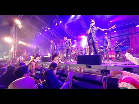 “La Rouge” Life op het podium “Waterkant” tijdens Kwaku Summer Festival op 5 augustus 2023 – Part 2