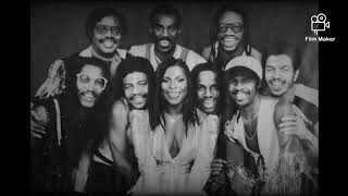 Mass Production 'Gonna make you love Me