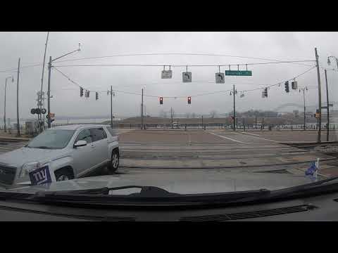 2021 / YT Vlog #9 - Touring Downtown Memphis, Tennessee