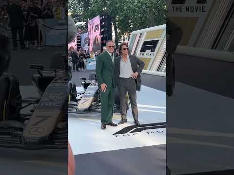 The moment Tom Cruise surprised us on the red carpet!