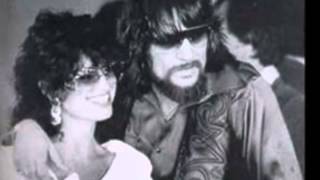 Never Could Toe The Mark by Waylon Jennings